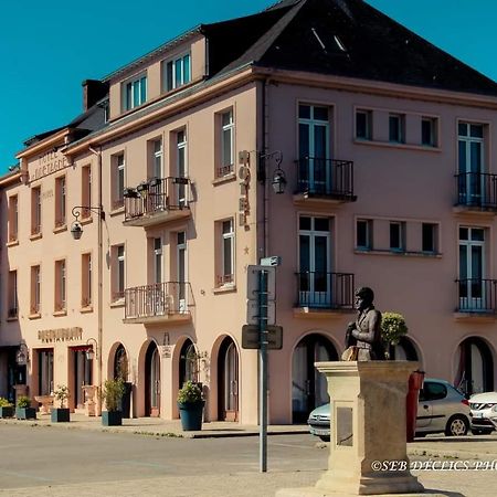 Hotel De Bretagne Dol Centre Ville - Hotel Et Restaurant ドル・デ・ブルターニュ エクステリア 写真