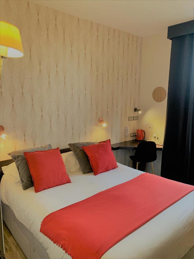 Hotel De Bretagne Dol Centre Ville - Hotel Et Restaurant ドル・デ・ブルターニュ エクステリア 写真