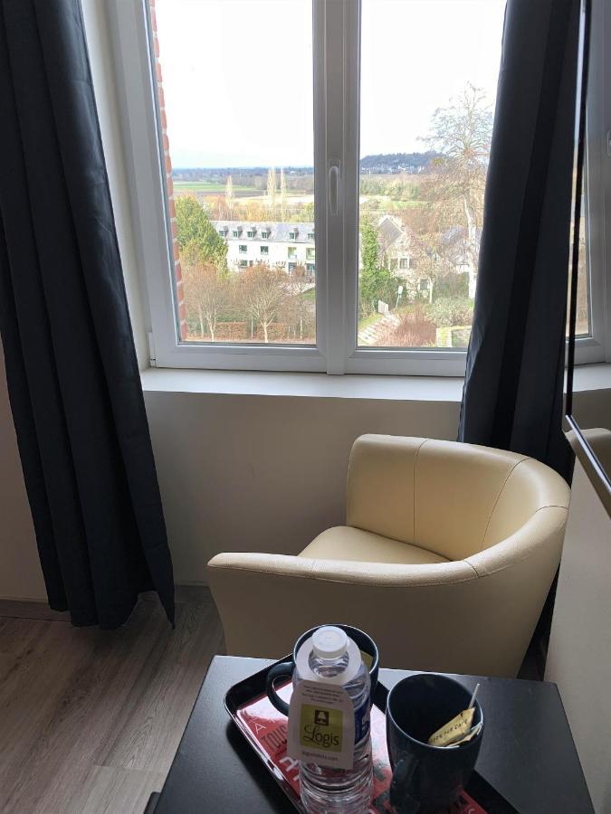 Hotel De Bretagne Dol Centre Ville - Hotel Et Restaurant ドル・デ・ブルターニュ エクステリア 写真