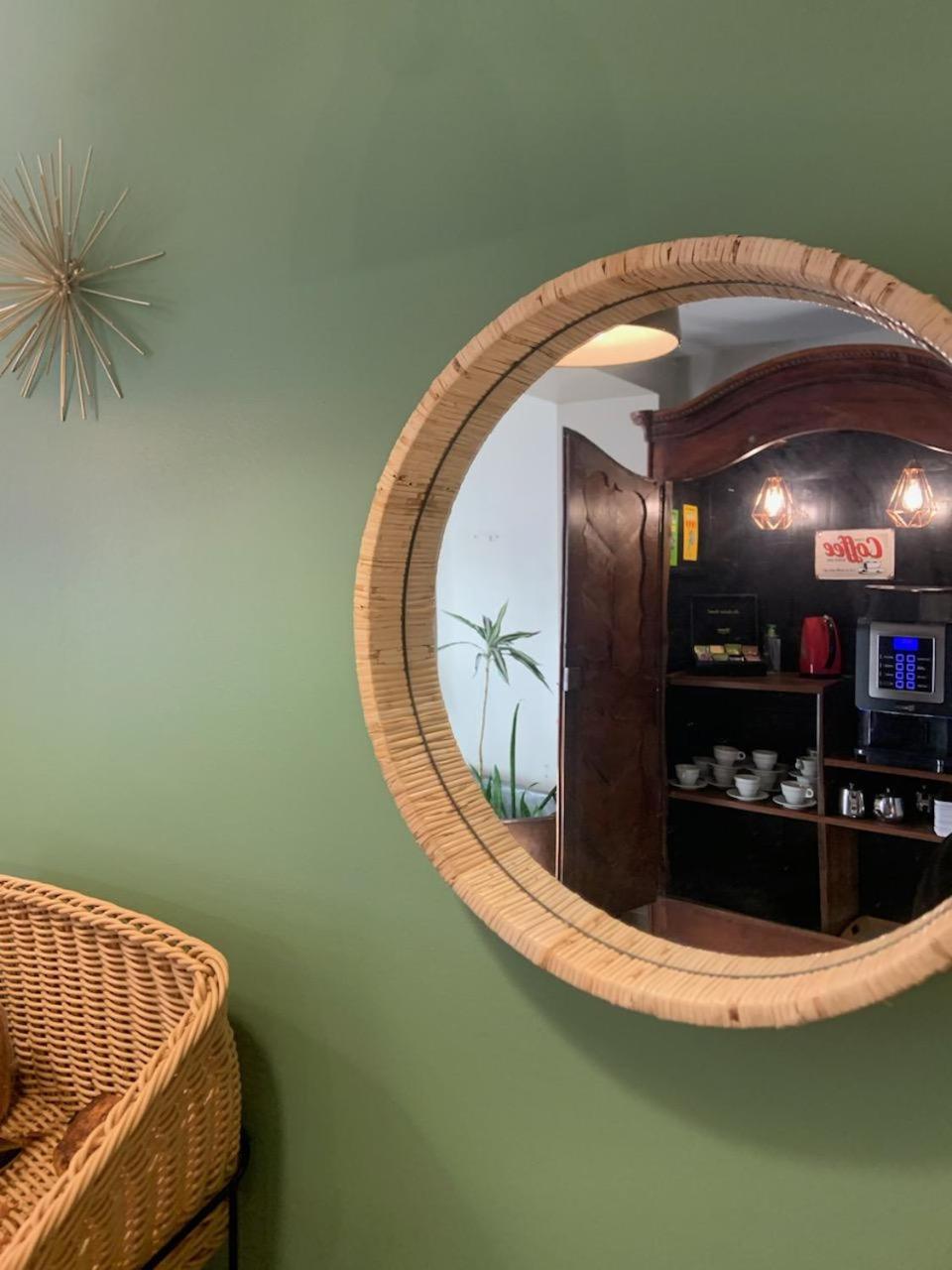 Hotel De Bretagne Dol Centre Ville - Hotel Et Restaurant ドル・デ・ブルターニュ エクステリア 写真