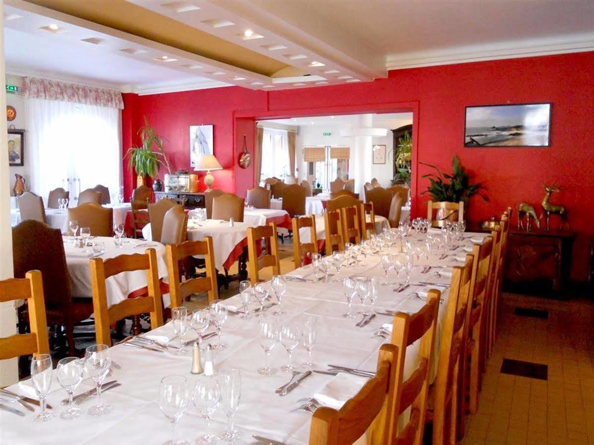 Hotel De Bretagne Dol Centre Ville - Hotel Et Restaurant ドル・デ・ブルターニュ エクステリア 写真